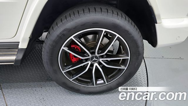 Mercedes-Benz G-Class 2023 — photo 7