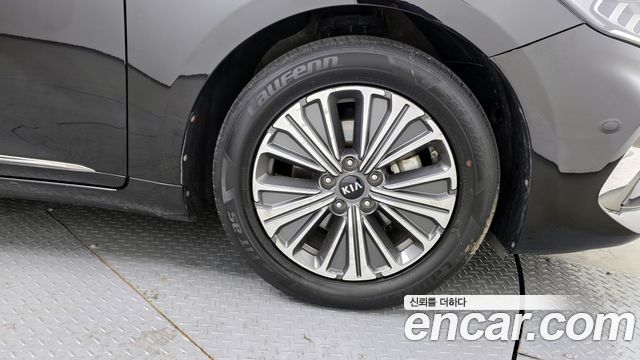 Kia K7 2020 — photo 7