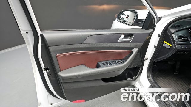Hyundai Sonata 2017 — photo 14