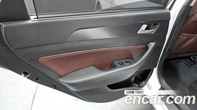Hyundai Sonata 2017 — photo 15