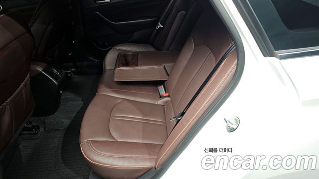 Hyundai Sonata 2017 — photo 16
