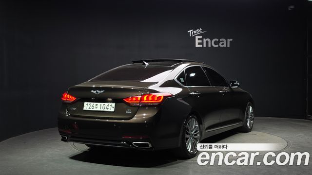 Genesis G80 2017 — photo 2