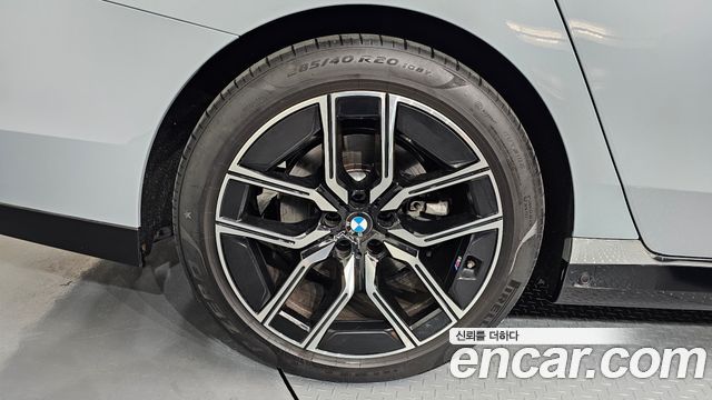 BMW 7-Series 2024 — photo 5