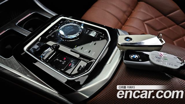 BMW 7-Series 2024 — photo 12
