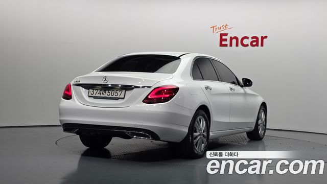 Mercedes-Benz C-Class 2020 — photo 2