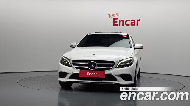 Mercedes-Benz C-Class 2020 — photo 3