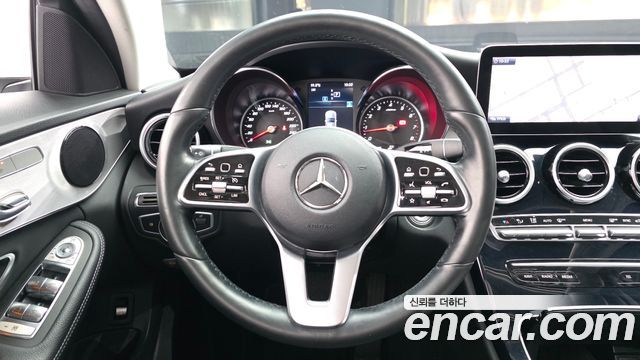 Mercedes-Benz C-Class 2020 — photo 19