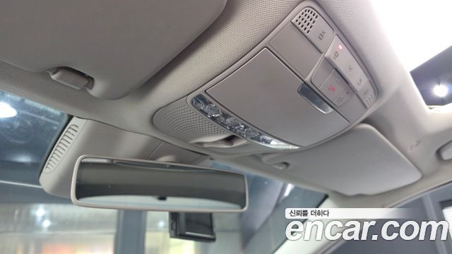 Mercedes-Benz C-Class 2020 — photo 25