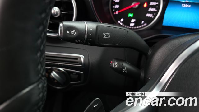 Mercedes-Benz C-Class 2020 — photo 27