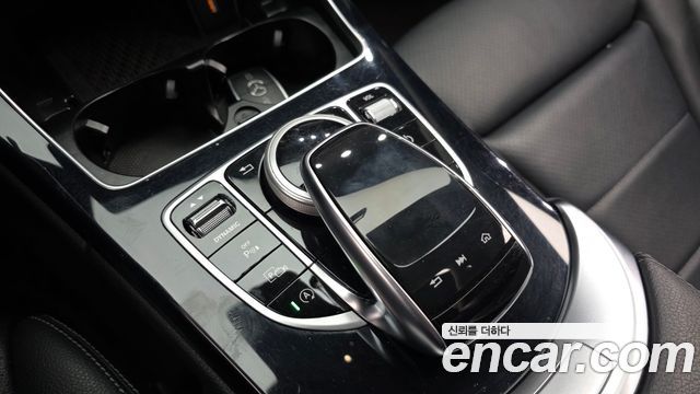 Mercedes-Benz C-Class 2020 — photo 30