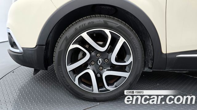 Renault Korea QM3 2015 — photo 5