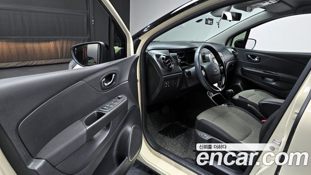 Renault Korea QM3 2015 — photo 10