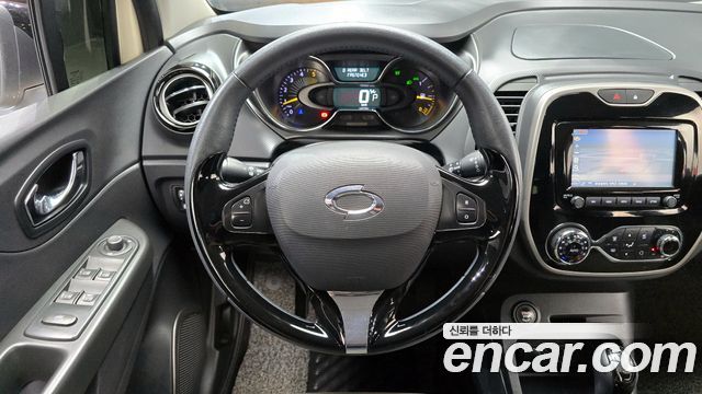 Renault Korea QM3 2015 — photo 13