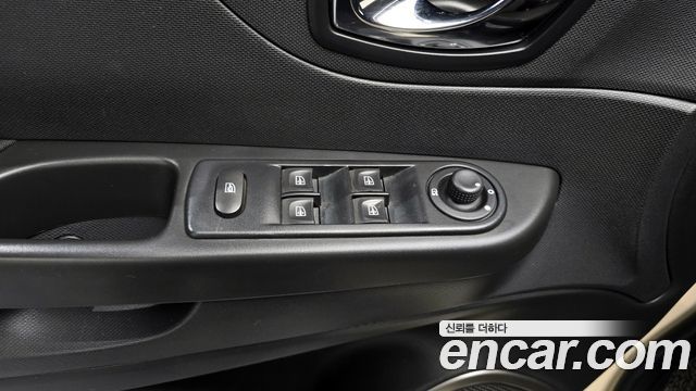 Renault Korea QM3 2015 — photo 17