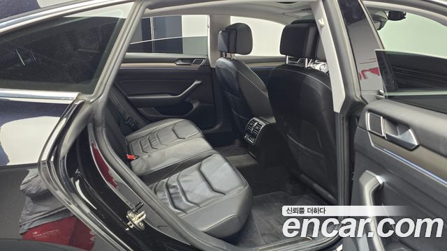 Volkswagen Arteon 2019 — photo 17