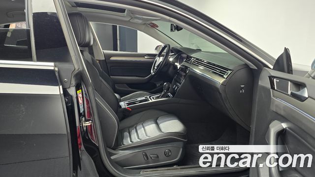 Volkswagen Arteon 2019 — photo 16