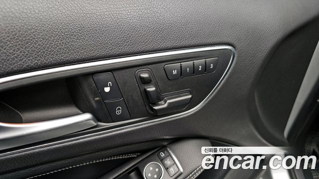 Mercedes-Benz GLA-Class 2015 — photo 18