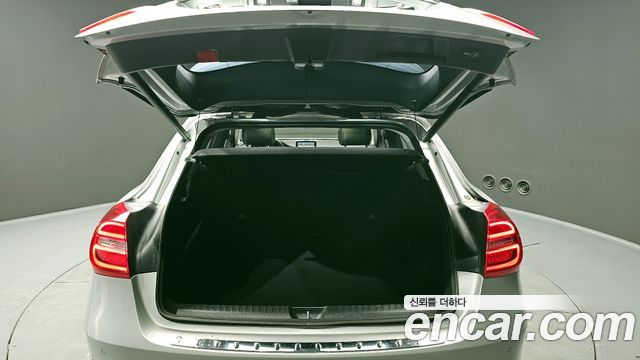 Mercedes-Benz GLA-Class 2015 — photo 20