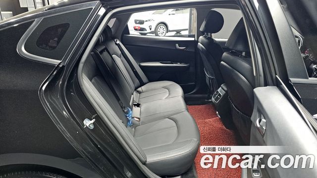 Kia K5 2020 — photo 11
