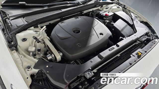 Volvo V60 2020 — photo 6