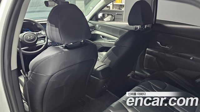Hyundai AVANTE 2024 — photo 16