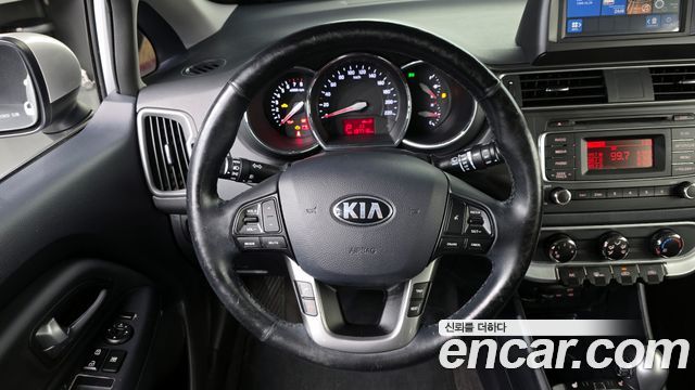 Kia pride 2017 — photo 20