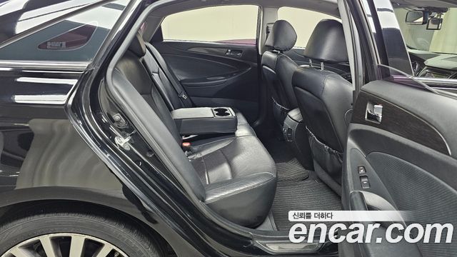 Hyundai Sonata 2012 — photo 11