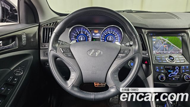 Hyundai Sonata 2012 — photo 13