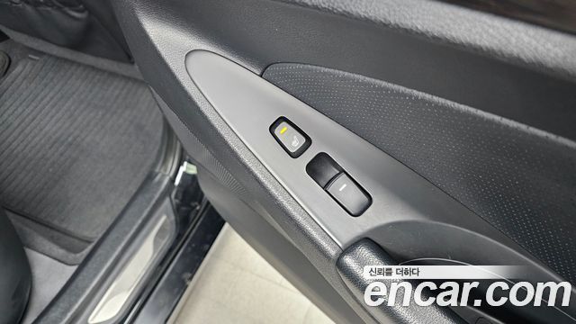 Hyundai Sonata 2012 — photo 18