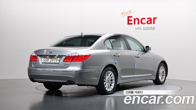 Hyundai Genesis 2009 — photo 2