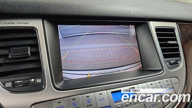 Hyundai Genesis 2009 — photo 16