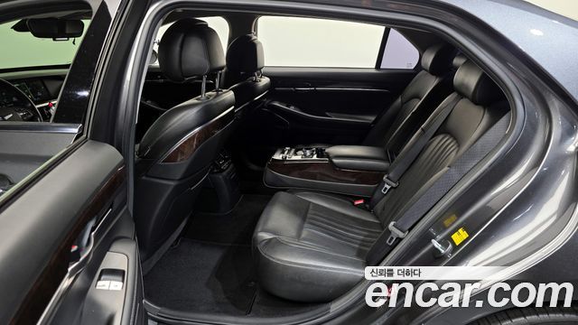 Genesis EQ900 2017 — photo 12