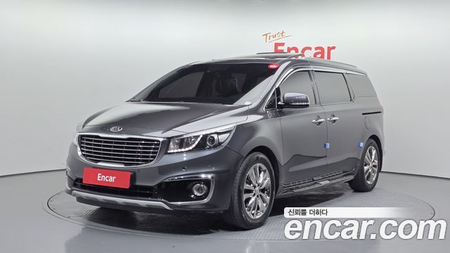 Kia Canival 2016 — photo 1