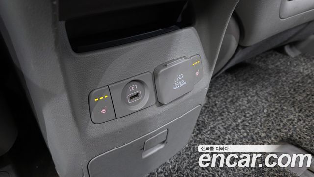 Kia Canival 2016 — photo 19