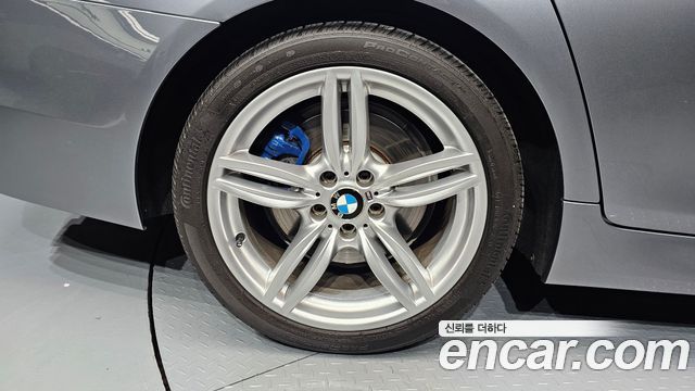 BMW 5-Series 2012 — photo 5