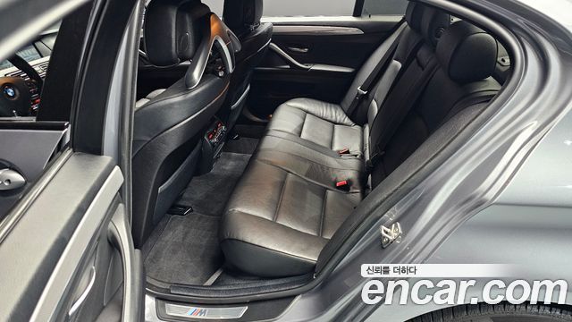 BMW 5-Series 2012 — photo 18