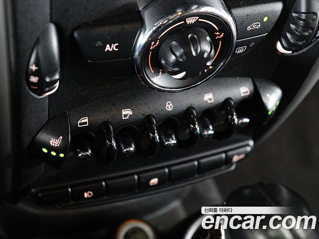 Mini Countryman 2012 — photo 11