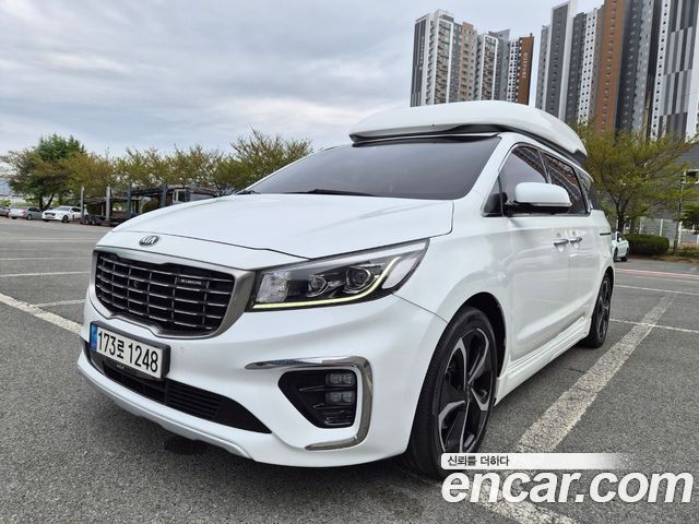 Kia Canival 2019 — photo 8