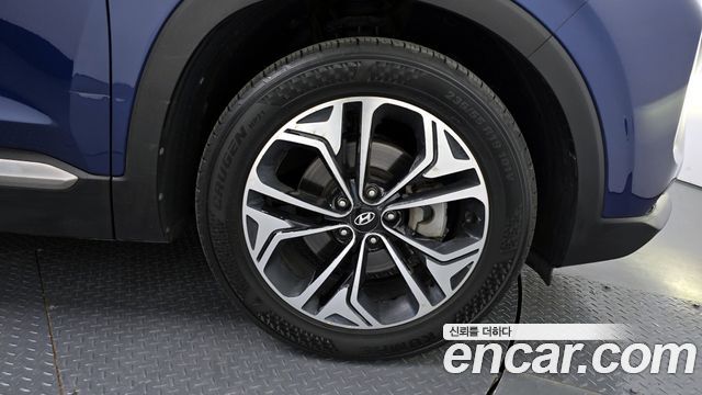 Hyundai Santafe 2019 — photo 7