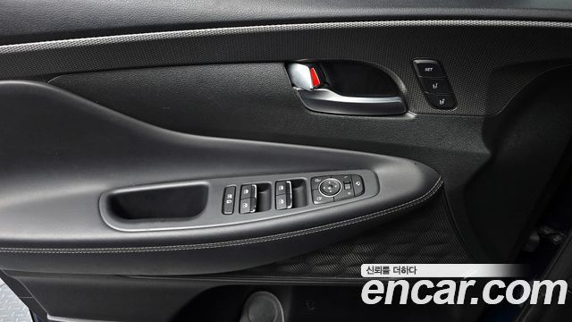 Hyundai Santafe 2019 — photo 14