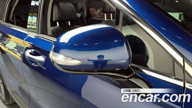 Hyundai Santafe 2019 — photo 32