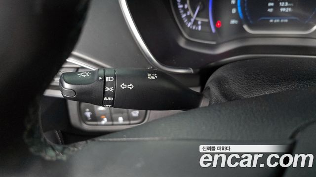 Hyundai Santafe 2019 — photo 39