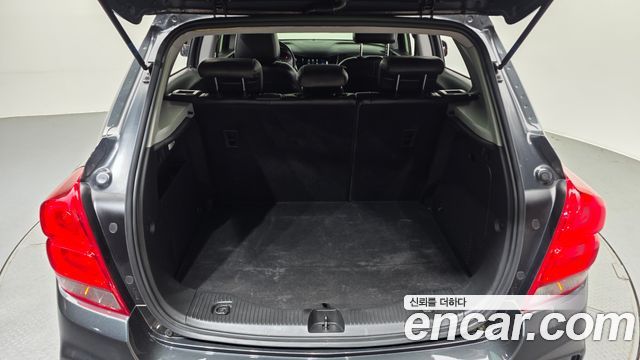 Chevrolet Korea Trax 2017 — photo 26