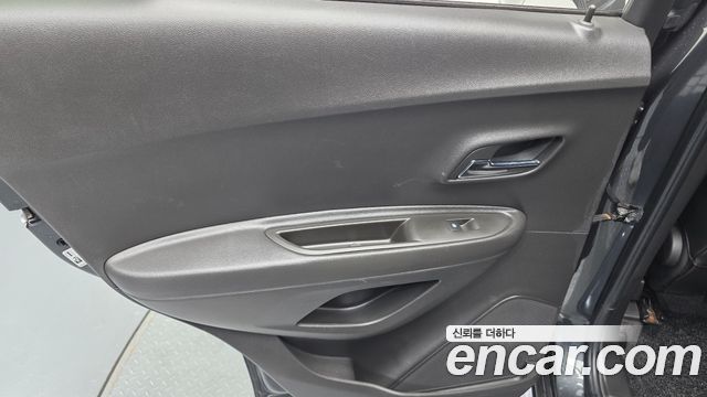 Chevrolet Korea Trax 2017 — photo 15