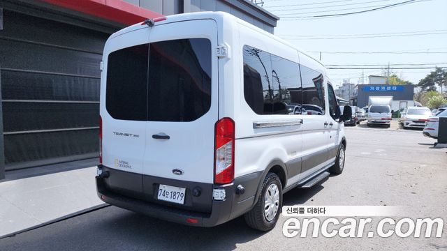 Ford Transit 2015 — photo 2