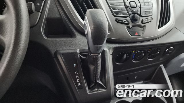 Ford Transit 2015 — photo 9