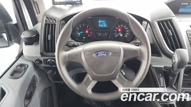 Ford Transit 2015 — photo 12