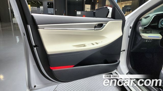 Hyundai Grandeur 2022 — photo 14