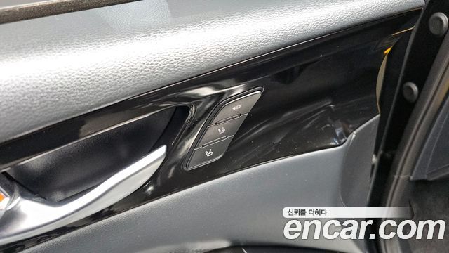 Kia K7 2016 — photo 23