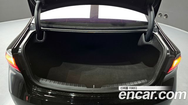 Kia K7 2016 — photo 26